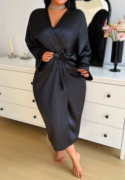 Stylish Black Satin Kimono with Long Sleeves