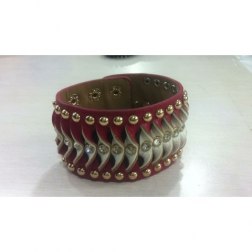 Alluring Crystal Gold Round Snap Button Leather Bracelets