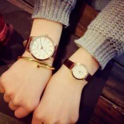 Concise Round Dial Watch