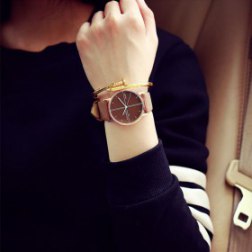 Concise Round Dial Watch