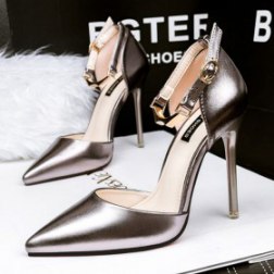 Fine Words With Metal Buckle Shoes