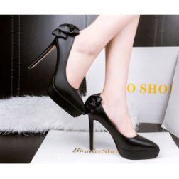 The Shallow  Mouth Bowknot Heels