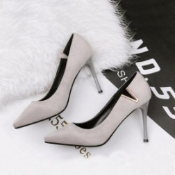 Metal V Pointy Shoes With High Heels