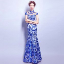 Fashion Floor-length Lace Embroidered Evening Dresses