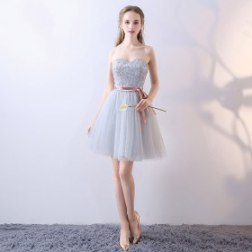 Women's Elegant Embroidery Sweetheart Lace Evening Gowns