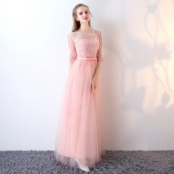 Sexy Half Sleeves Round Neck Flowers Embroidery Evening Gowns