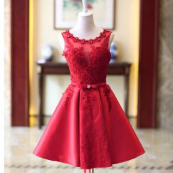 Sexy Red Round Neck Embroidery Short Evening Dress