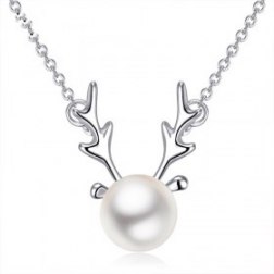 Women's Silver Pearl Elk Fashion Pendant Necklace