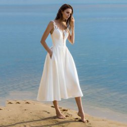 Sexy Sleeveless Embroidery Evening Gowns