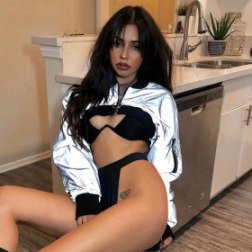 Women's Irregular Long Sleeves Hip-Hop Crop Top