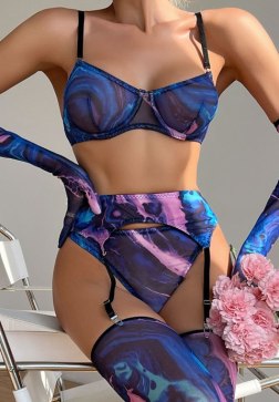 In Your Wildest Fantasy 4 Piece Garter Set