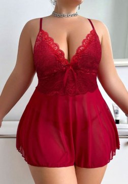 Plus Size 
Alluring Lace Babydoll Set