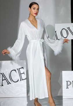 Elegant Satin Bridal Robe with Fur Cuffs – Sexy Wrap Dress for Brides & Bridesmaids