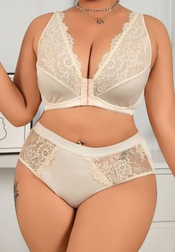 Plus Size Floral Lace Trim Front Closure Satin Lingerie Set